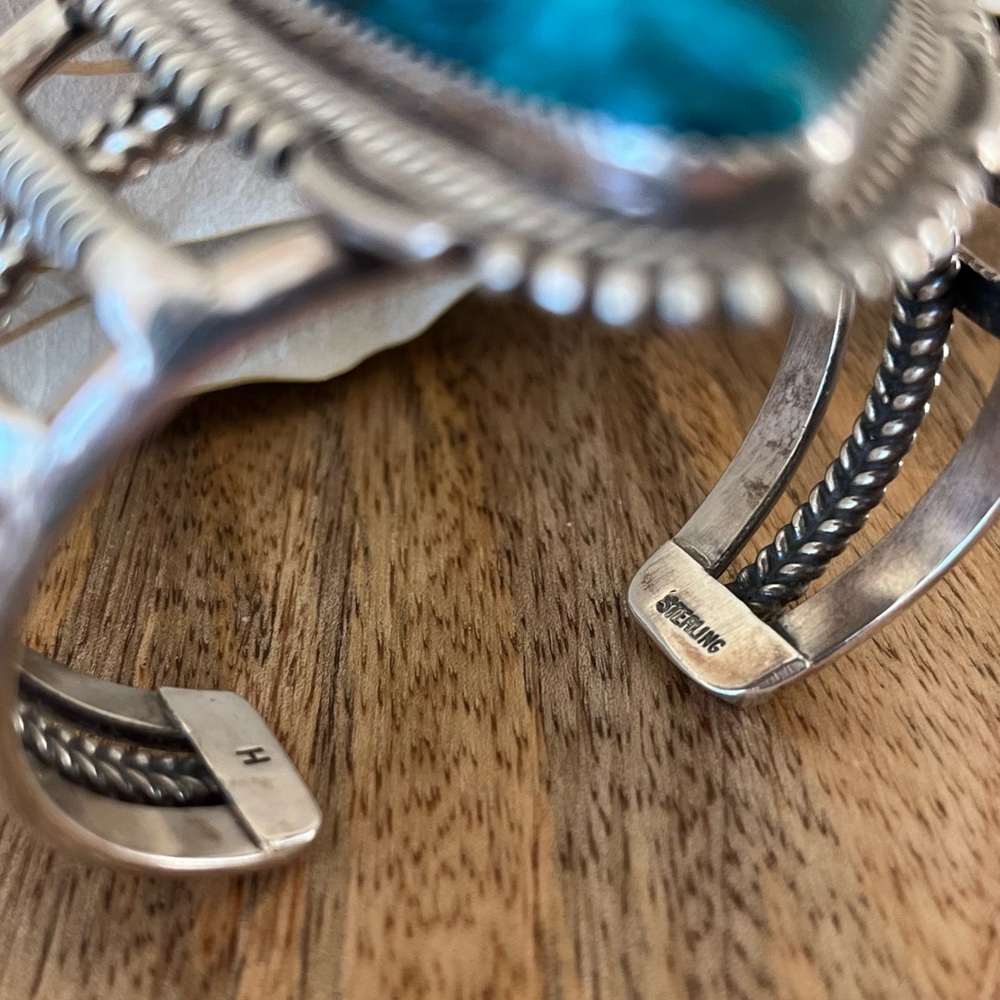 SOLD ‼️ HP 2X • Huge Sterling Turquoise/Malachite Cuff Bracelet - Picture 5 of 6